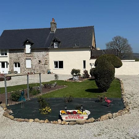 Maison la touchardiere Barenton Extérieur photo