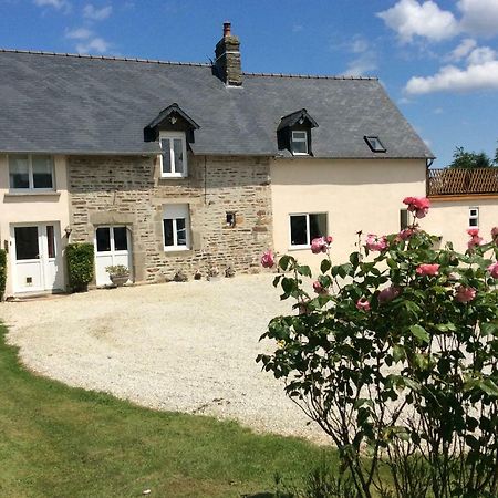 Maison la touchardiere Barenton Extérieur photo