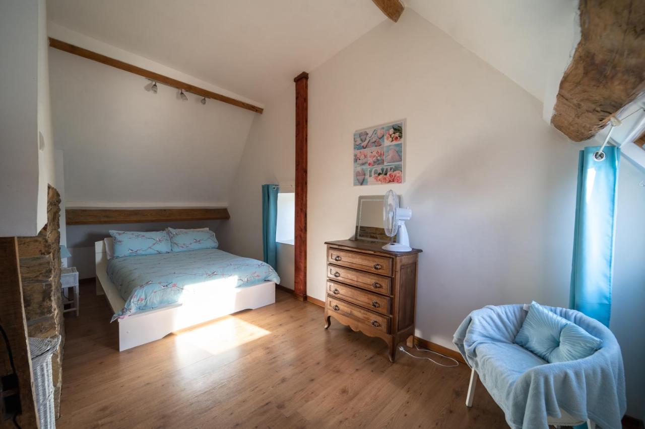 Maison la touchardiere Barenton Extérieur photo