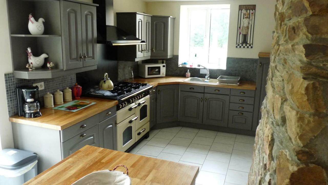 Maison la touchardiere Barenton Extérieur photo